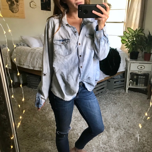 Tops - SALE ✨slouchy + button down 🌿🖤